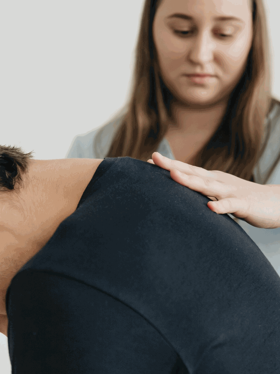 Fissure annulaire du disque : terminologie d’IRM, symptômes et traitement