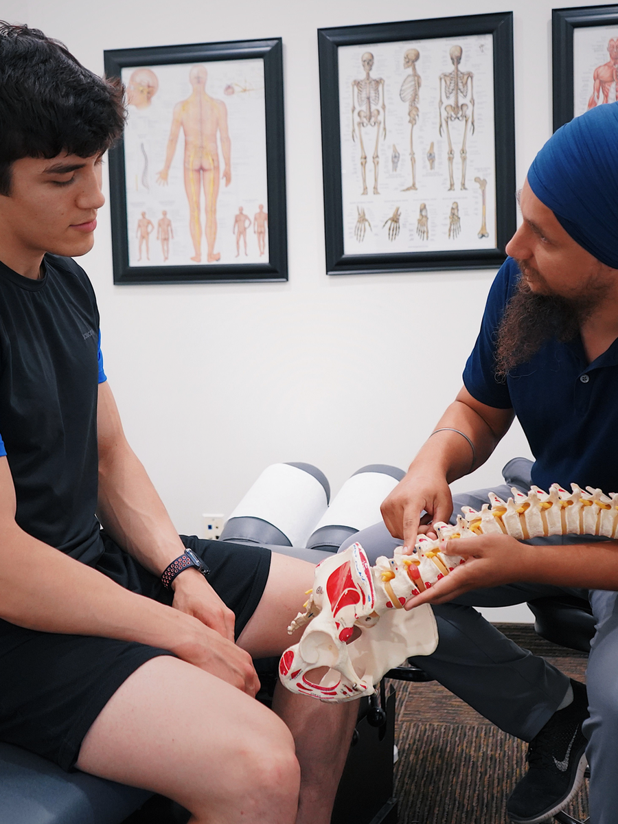 Facet joint syndrome: localized spinal pain, diagnosis and treatment choices