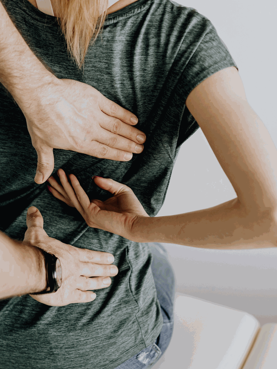 Scheuermann kyphosis vs postural kyphosis: rigid curve, imaging and treatment